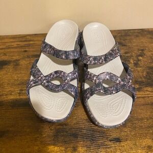 Crocs Women's Sandals Floral Print Strappy Size 9 Slip On Flat Casual Shoes